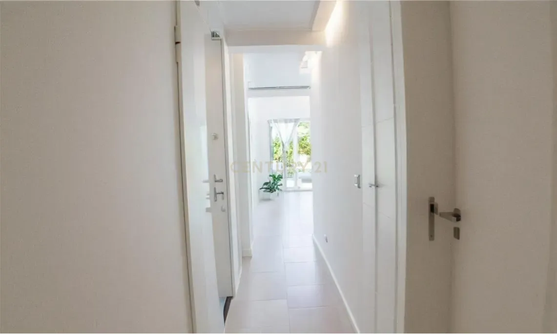 Apartamento T3 Renovado em São Domingos de Benfica – Conforto e Funcionalidade - Image 25